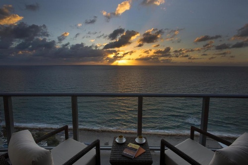 Hyde Resort & Residences image 23