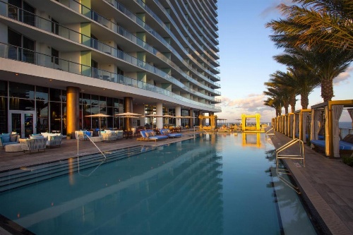 Hyde Resort & Residences image 7